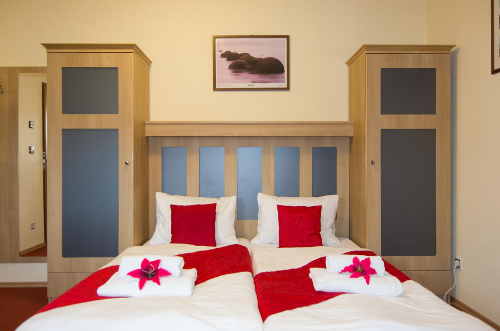 Pension Kiwi Mikulov Habitación foto